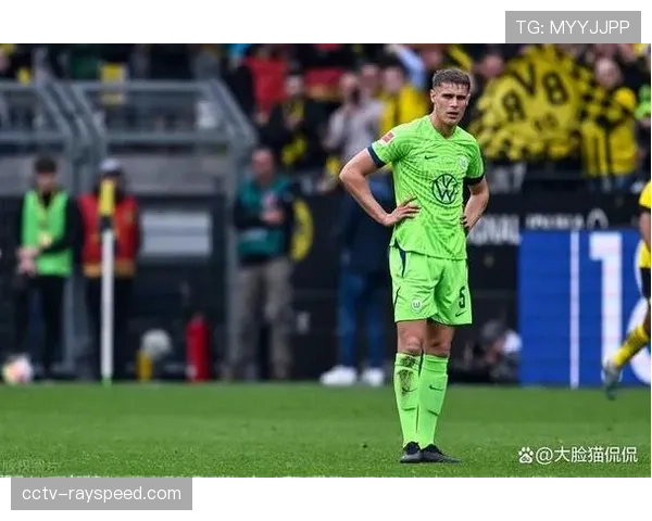 波斯特科格鲁谈及利物浦对范德文兴趣:他是顶级球员,能达到过去高度 波斯特科格鲁谈及利物浦对范德文兴趣:他是顶级球员,能达到过去高度