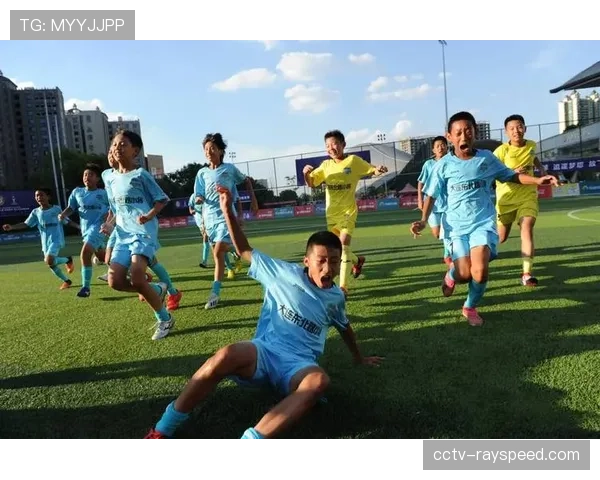 【2026年4月中超联赛·非赛事·教育“足球进校园”第二季启动，多家中超俱乐部青训教练参与课程设计